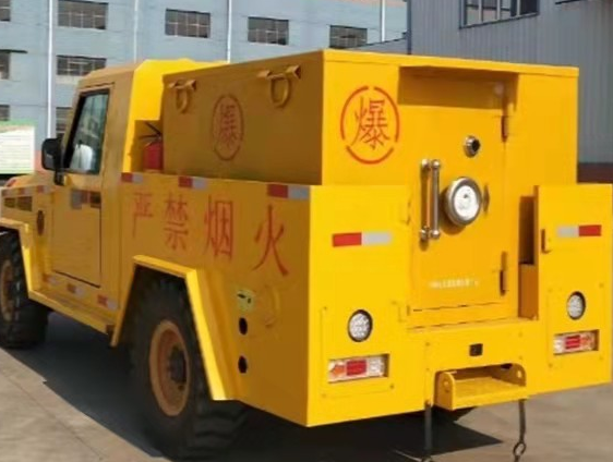 南沙凯龙爆破器材运输车：保障爆破任务的安全运行