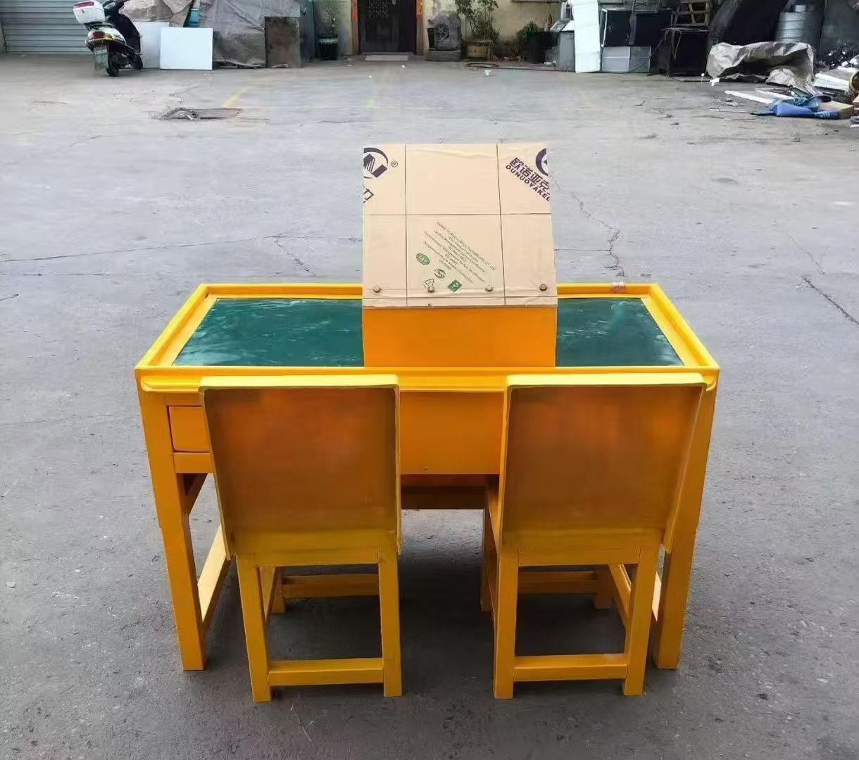 南沙防静电导通桌井下煤矿火工品发放桌：危险品流转的安全守护者