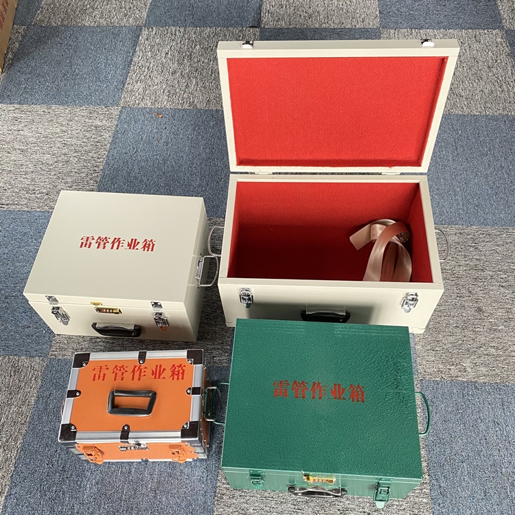 南沙爆破工程作业箱如何选择？玻璃钢与传统材质的全面对比